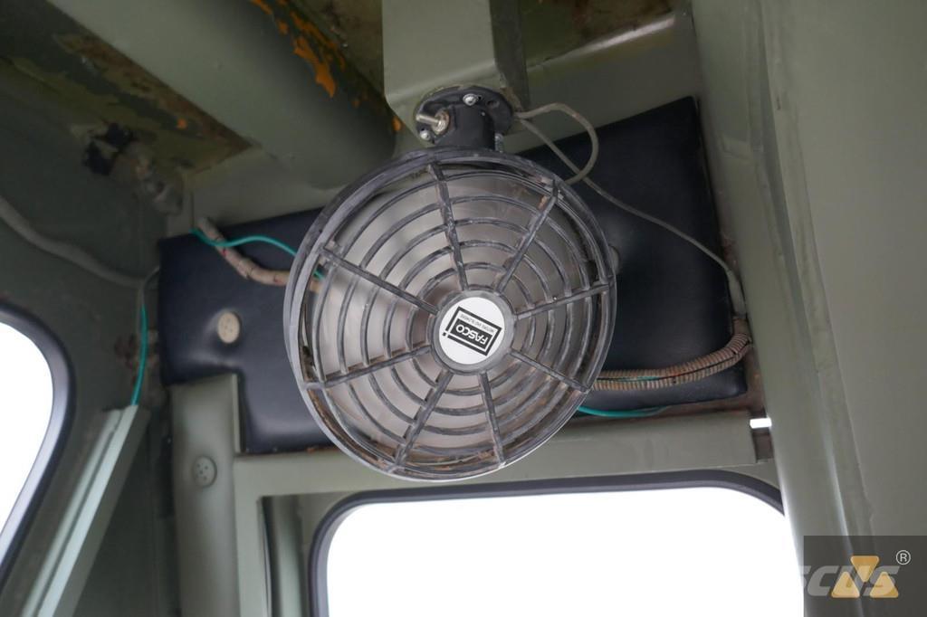 CAT D7G Ex-army Paletli dozerler