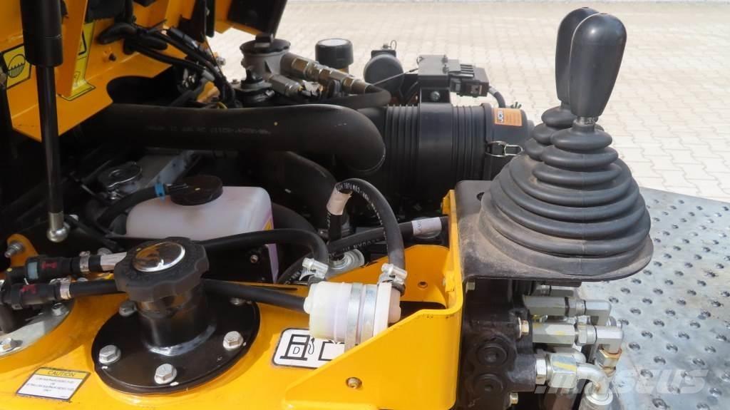 JCB 1T-2HT Belden kirma kamyonlar