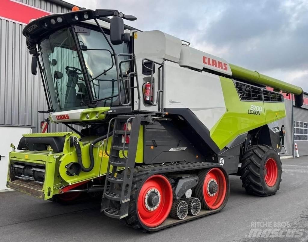 CLAAS 8700TT Biçerdöverler