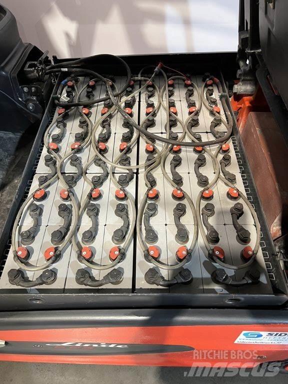Linde E25-01 Elektrikli forkliftler