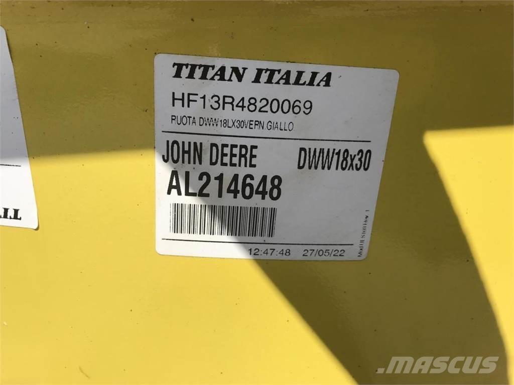 John Deere 18x30 Tekerlekler