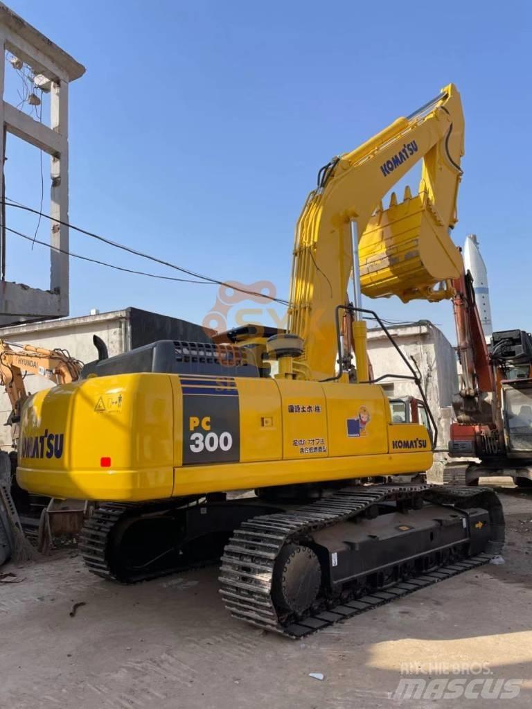 Komatsu PC 300 Paletli ekskavatörler