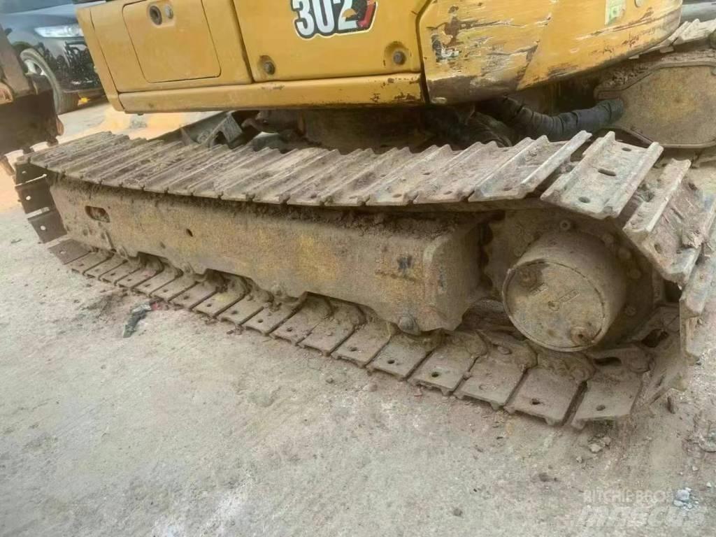 CAT 302 Mini ekskavatörler, 7 tona dek