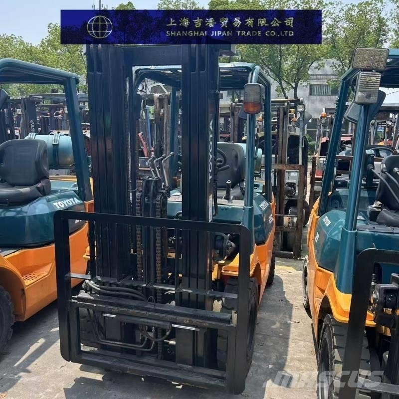 Toyota 7 FGU 25 Dizel forkliftler