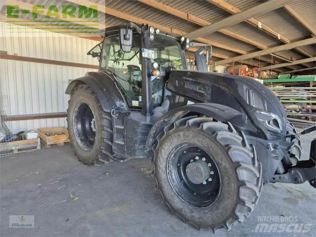 Valtra t235a Traktörler