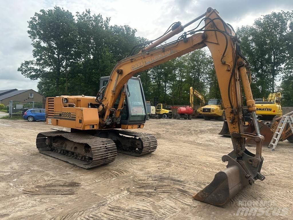 CASE 688 B 16 ton Paletli ekskavatörler
