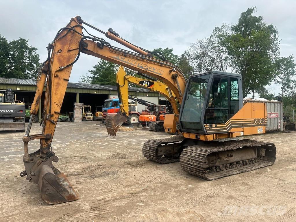 CASE 688 B 16 ton Paletli ekskavatörler