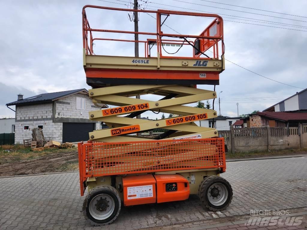 JLG E 4069 LE Makasli platformlar