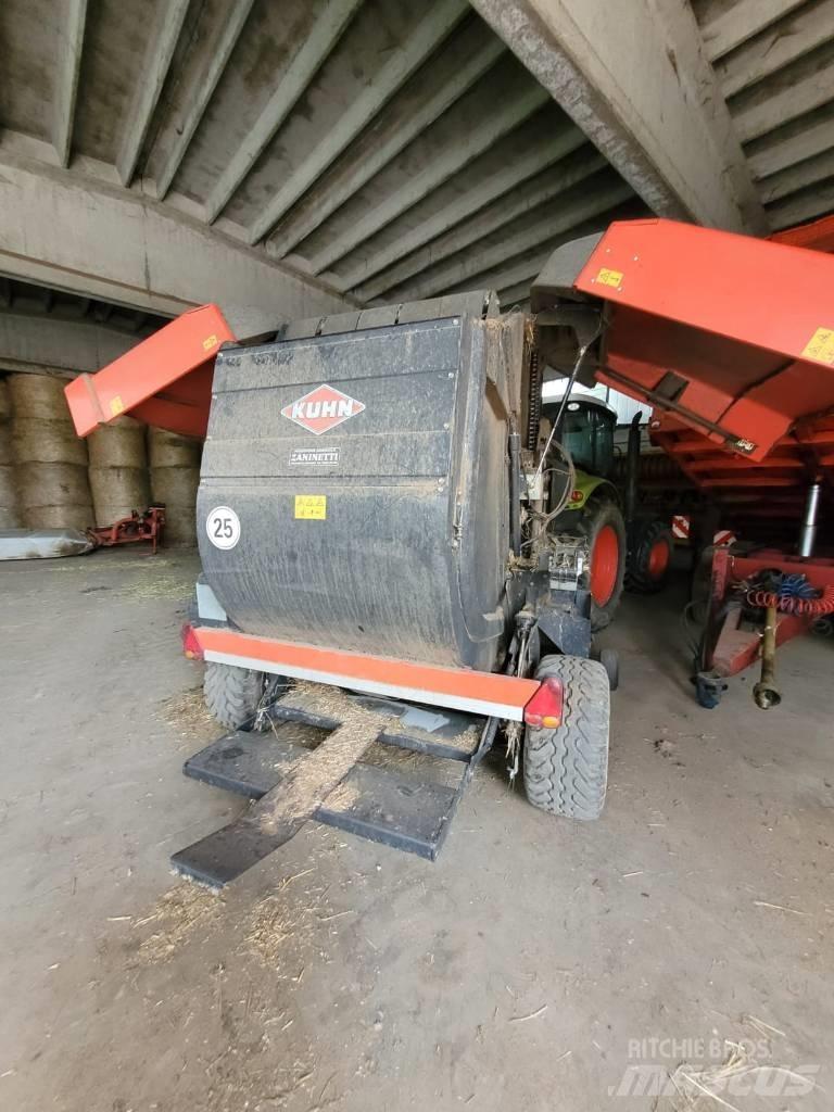 Kuhn VB 2160 Rulo balya makinalari