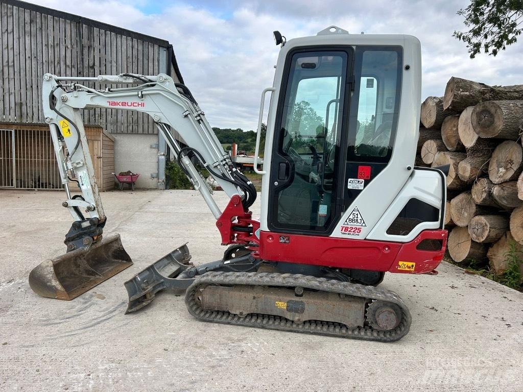 Takeuchi TB 225 Mini ekskavatörler, 7 tona dek