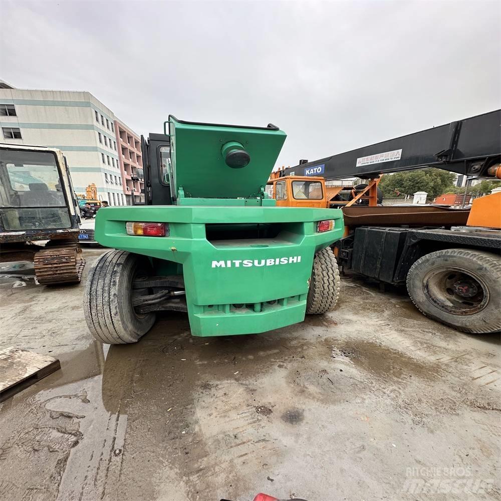 Mitsubishi FD160 Dizel forkliftler