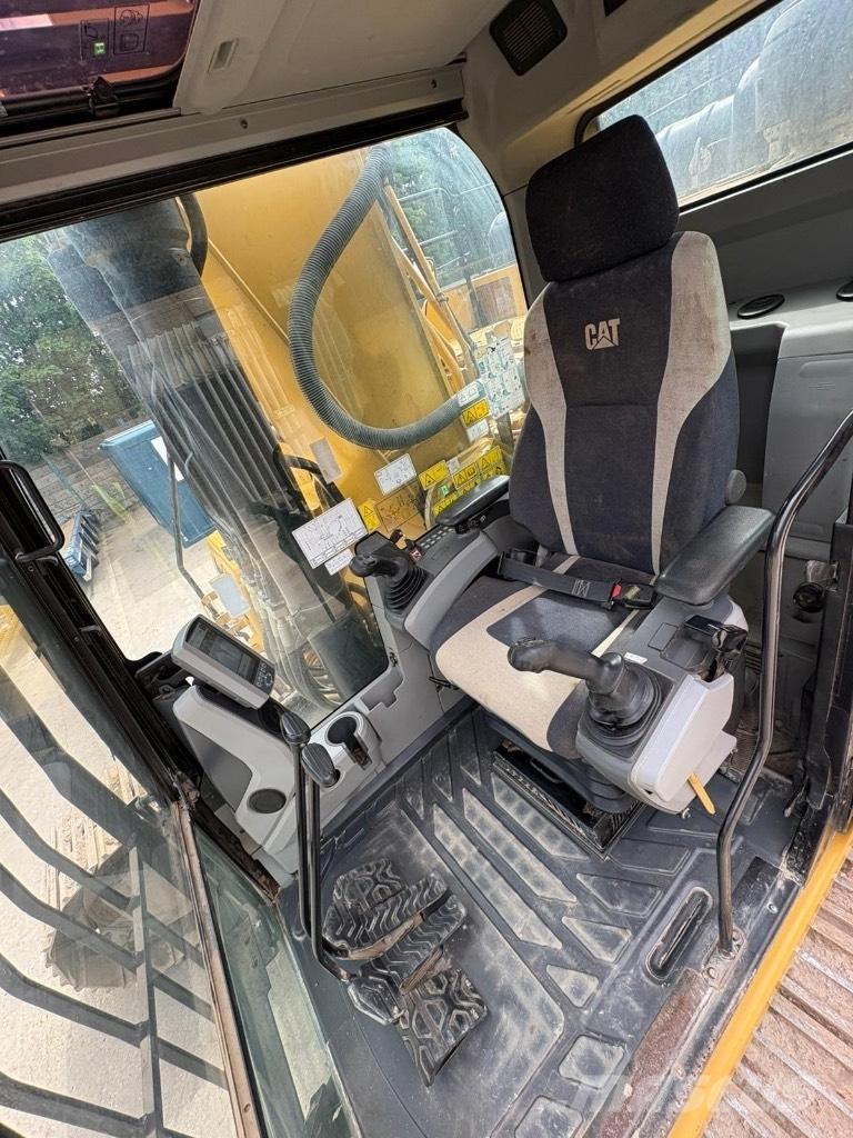 CAT 336 F L Paletli ekskavatörler