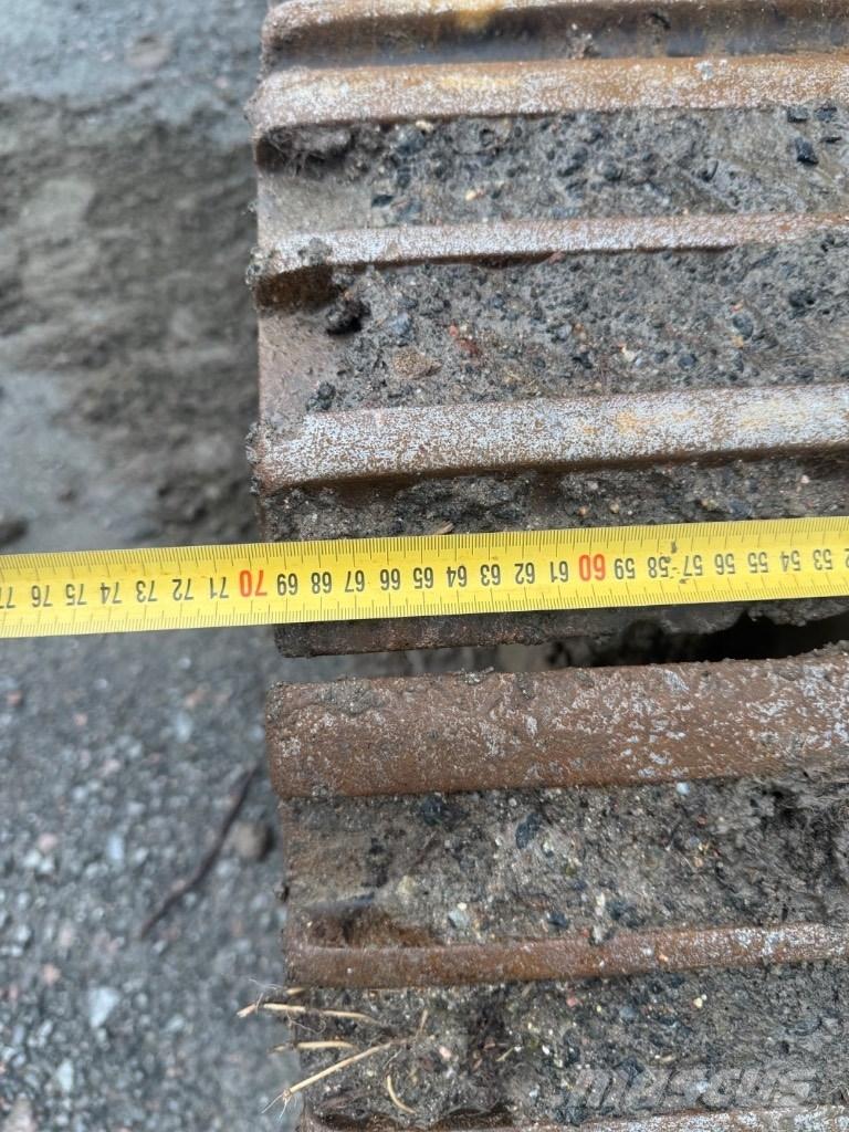 Hitachi ZX 225 USR-3 Paletli ekskavatörler