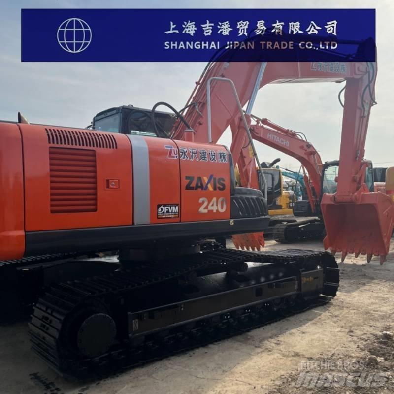 Hitachi ZX 240 Paletli ekskavatörler
