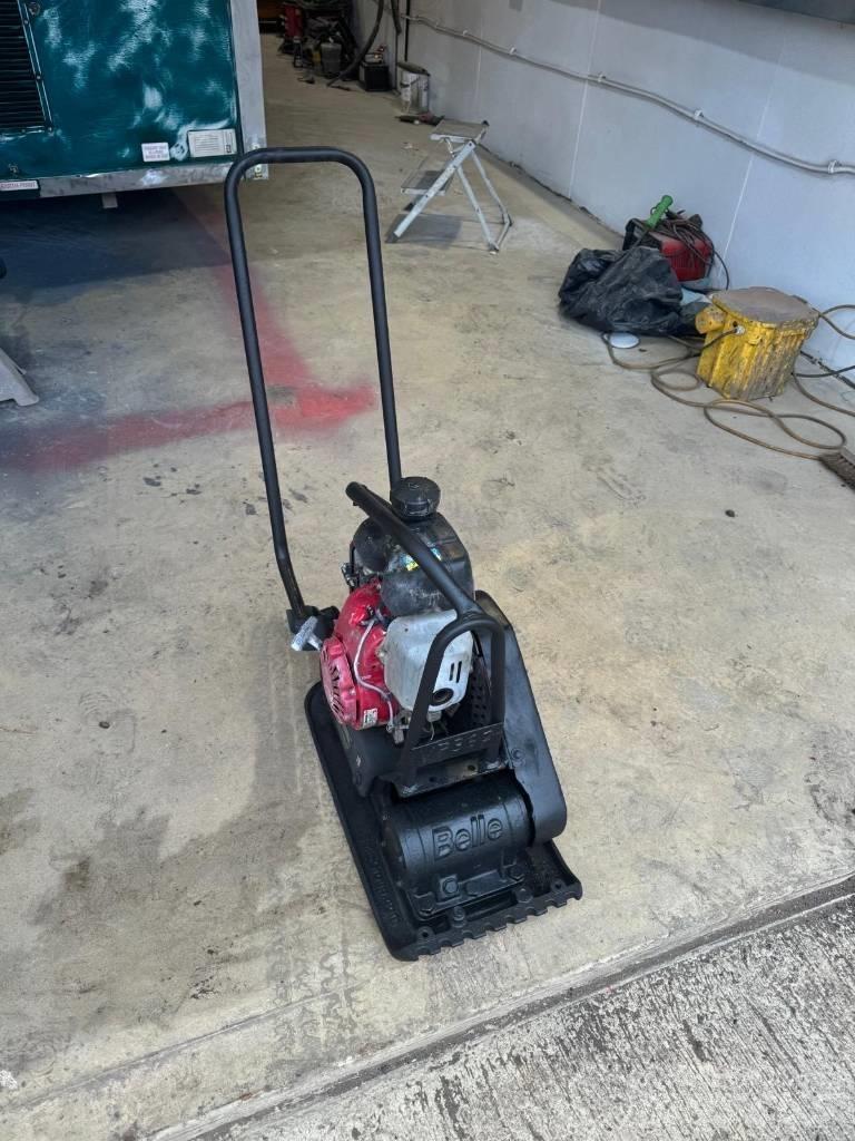 Belle LC3251 Kompaktörler