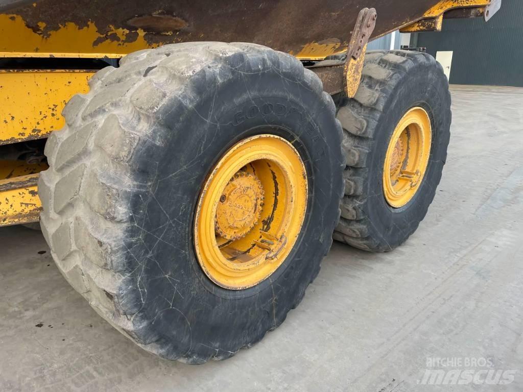 Volvo A30F Belden kirma kaya kamyonu
