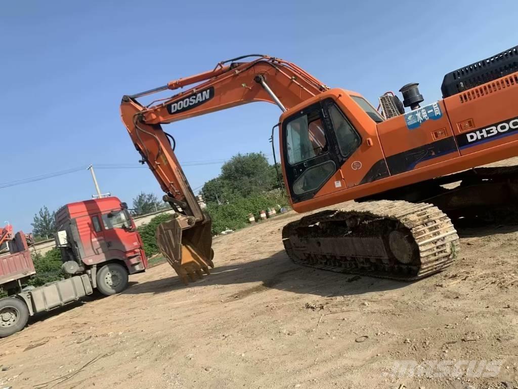 Doosan DH300 Paletli ekskavatörler