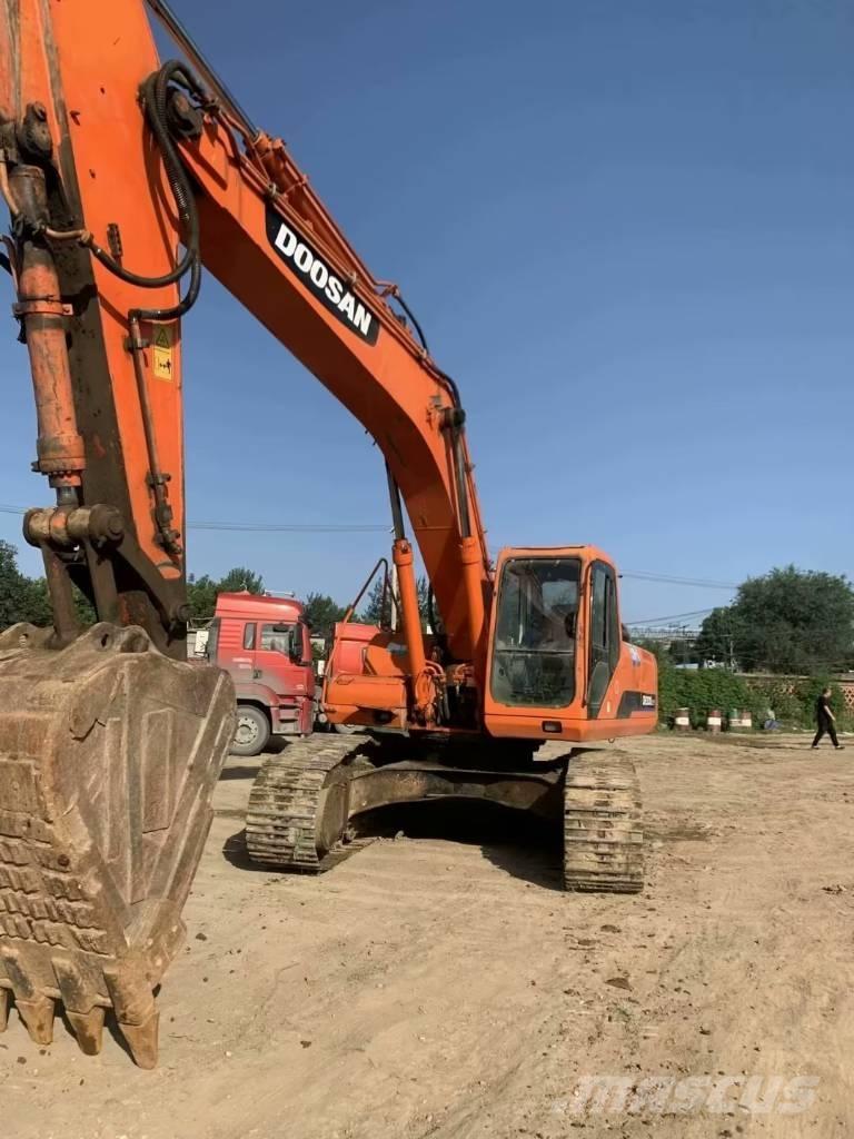 Doosan DH300 Paletli ekskavatörler