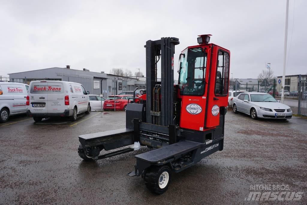 Combilift C4000 4 yönlü reach truck