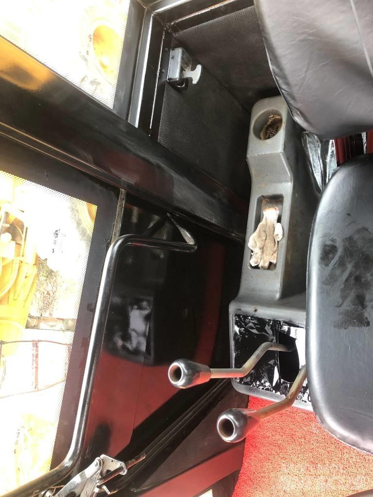 CAT 966 Tekerlekli yükleyiciler