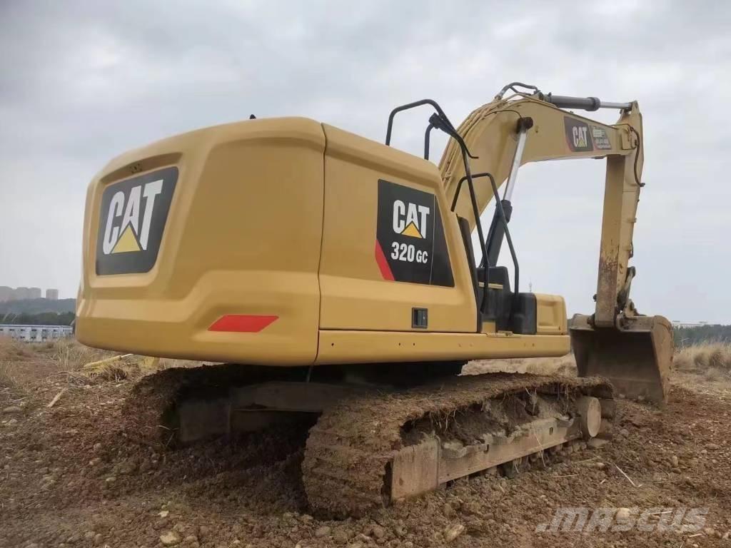 CAT 320 GC Paletli ekskavatörler
