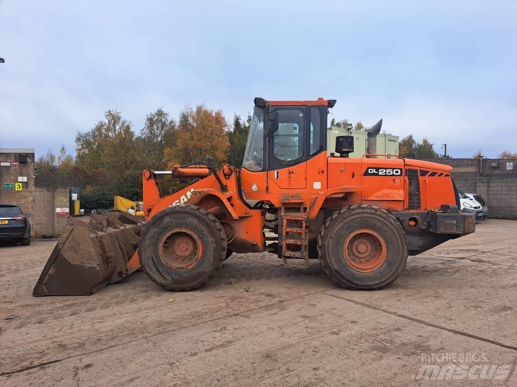 Doosan DL 250 Tekerlekli yükleyiciler