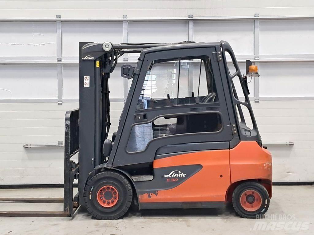 Linde E30-01 Elektrikli forkliftler