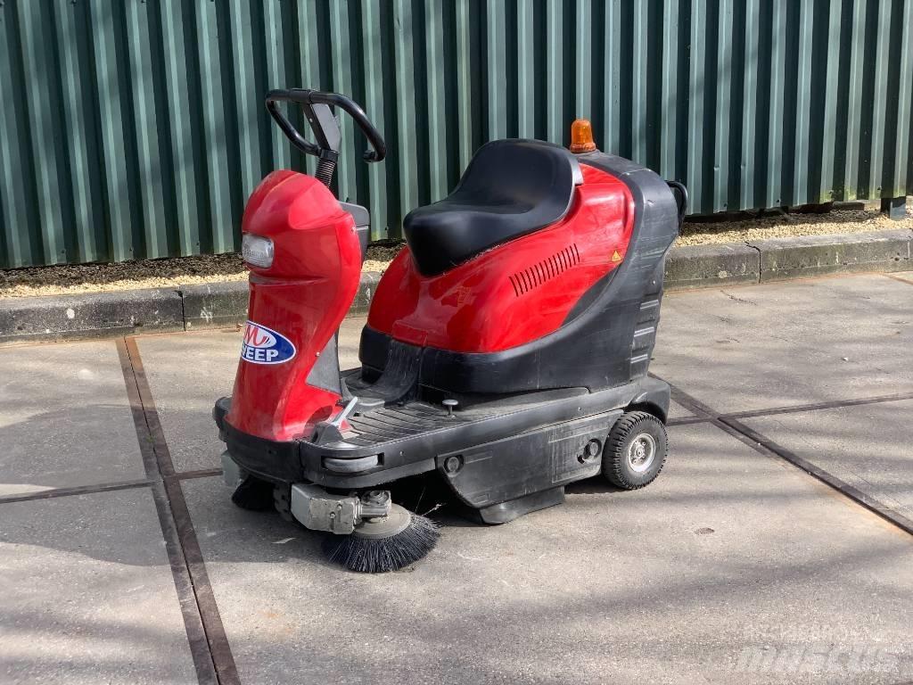  Sweep 1050E Cadde süpürücüler