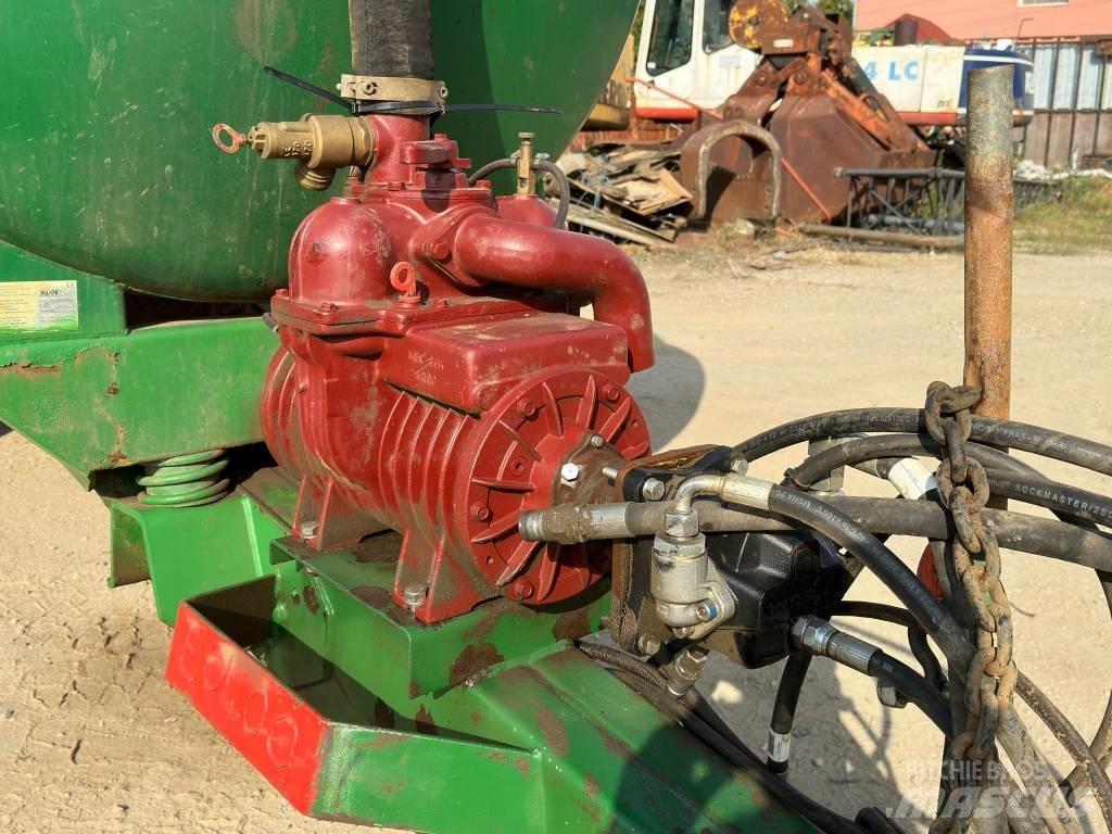 Major 1700 Sivi gübre ve ilaç tankerleri