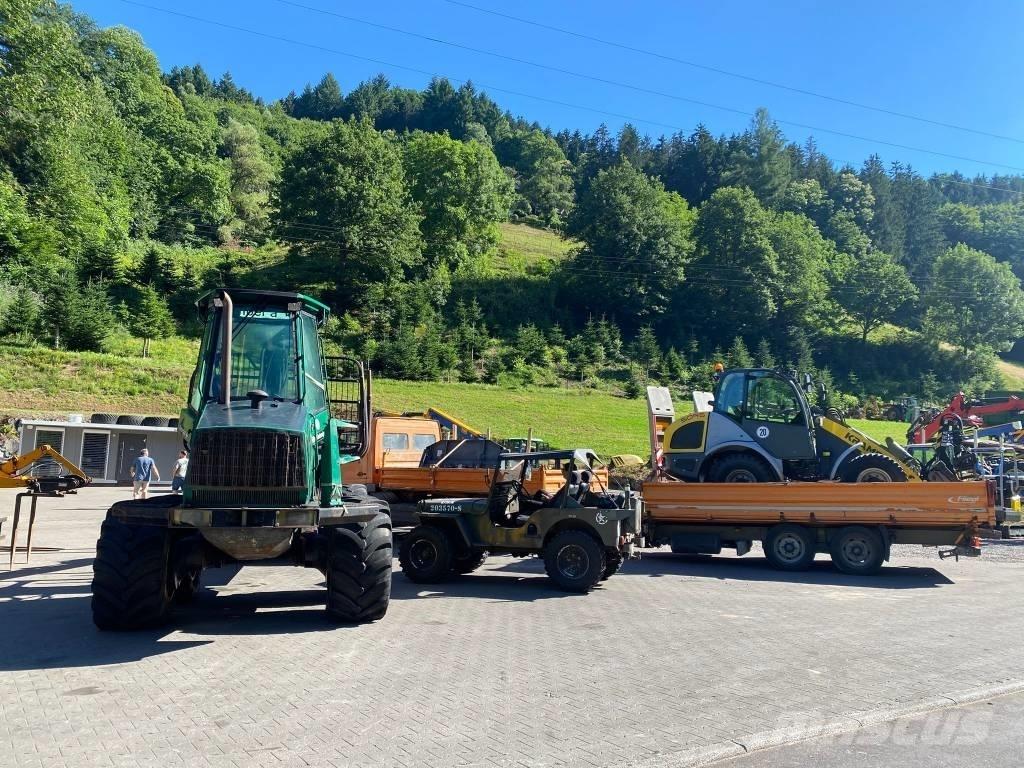 John Deere 1110 Tomruk yükleyici traktörler
