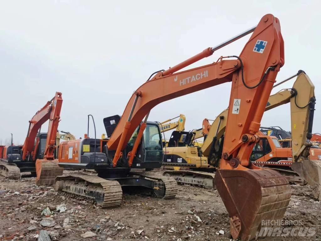Hitachi ZX 250 Paletli ekskavatörler