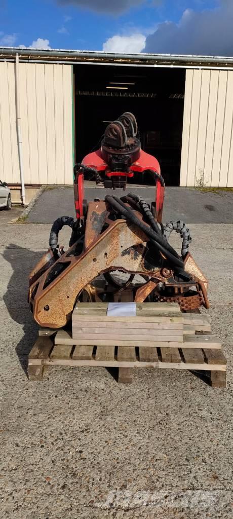 Komatsu 365.1 Agaç kesme robotlari