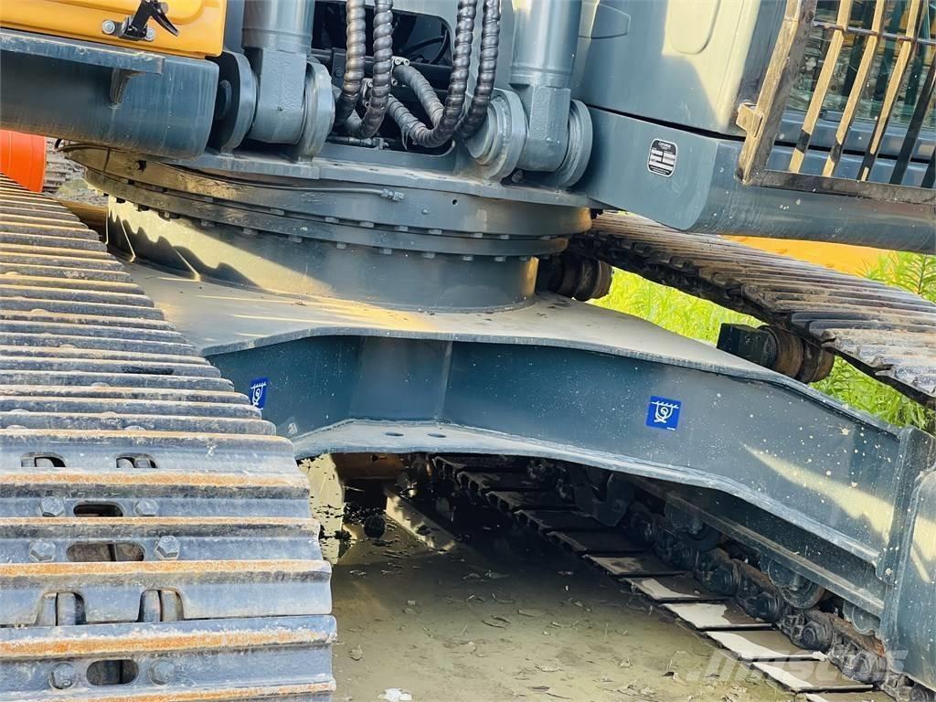 Hyundai 225LC 9T Paletli ekskavatörler