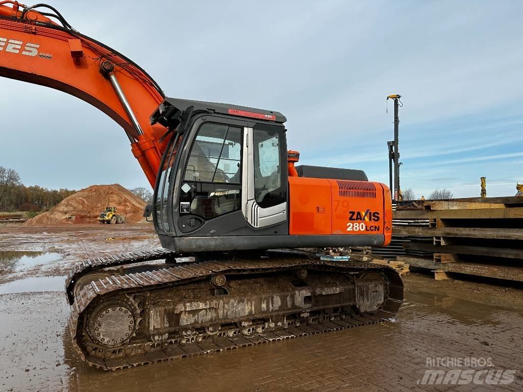 Hitachi ZX 280 LC N Paletli ekskavatörler