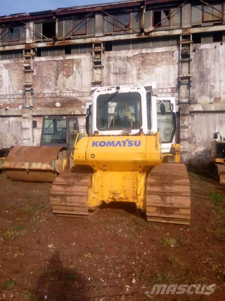 Komatsu D 61 PX-15 Paletli dozerler