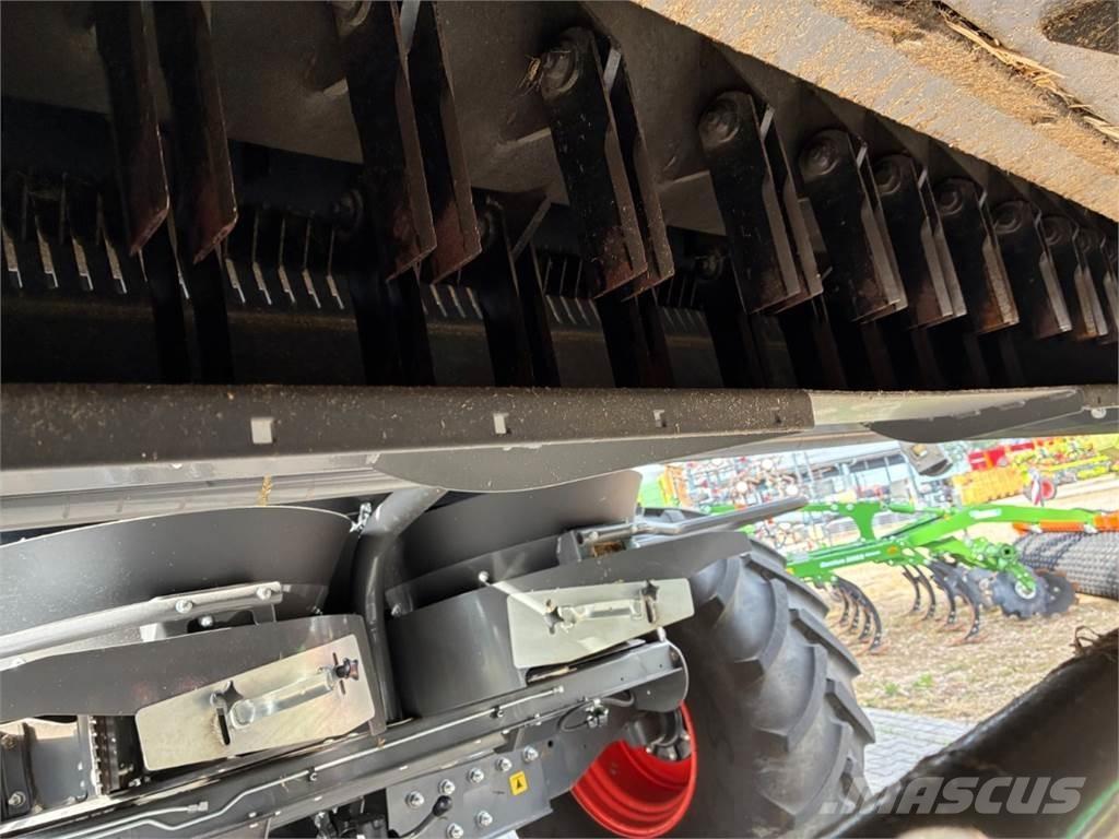 CLAAS Trion 650 Biçerdöverler