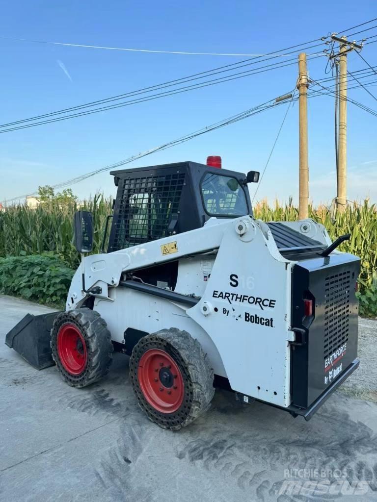 Bobcat S16 Skid steer loderler