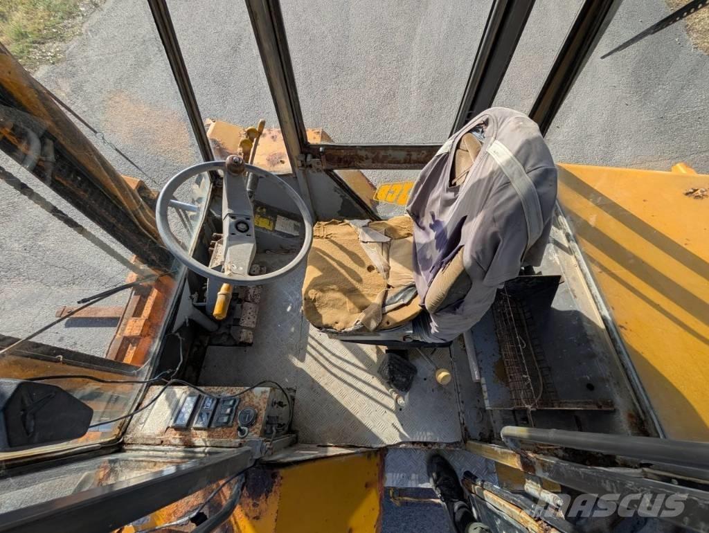 JCB 930 Arazi tipi forklift