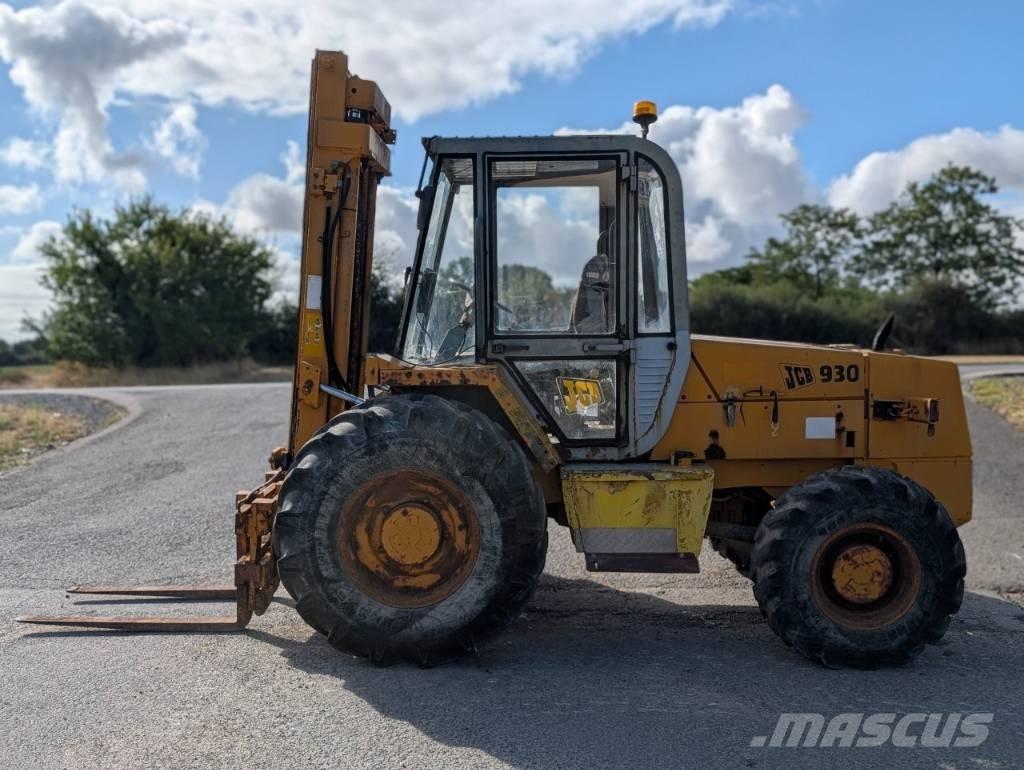 JCB 930 Arazi tipi forklift