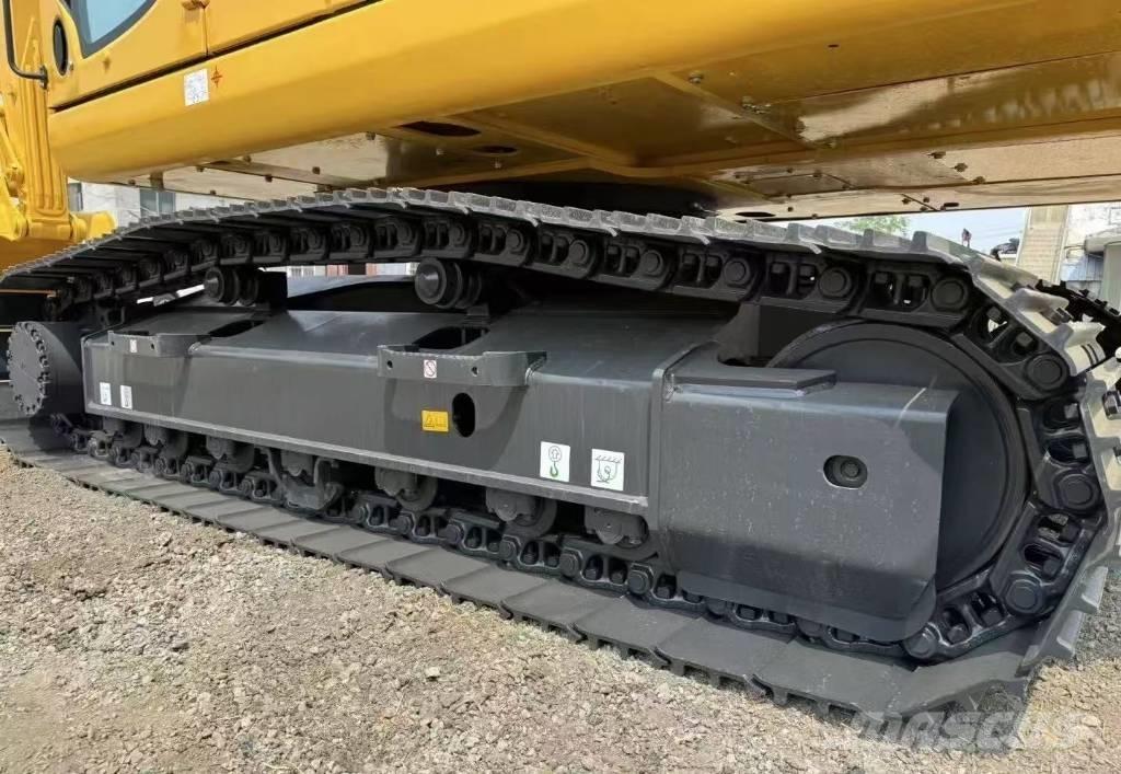 Komatsu PC 200-8 Paletli ekskavatörler