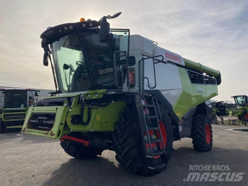 CLAAS LEXION 7500 Biçerdöverler
