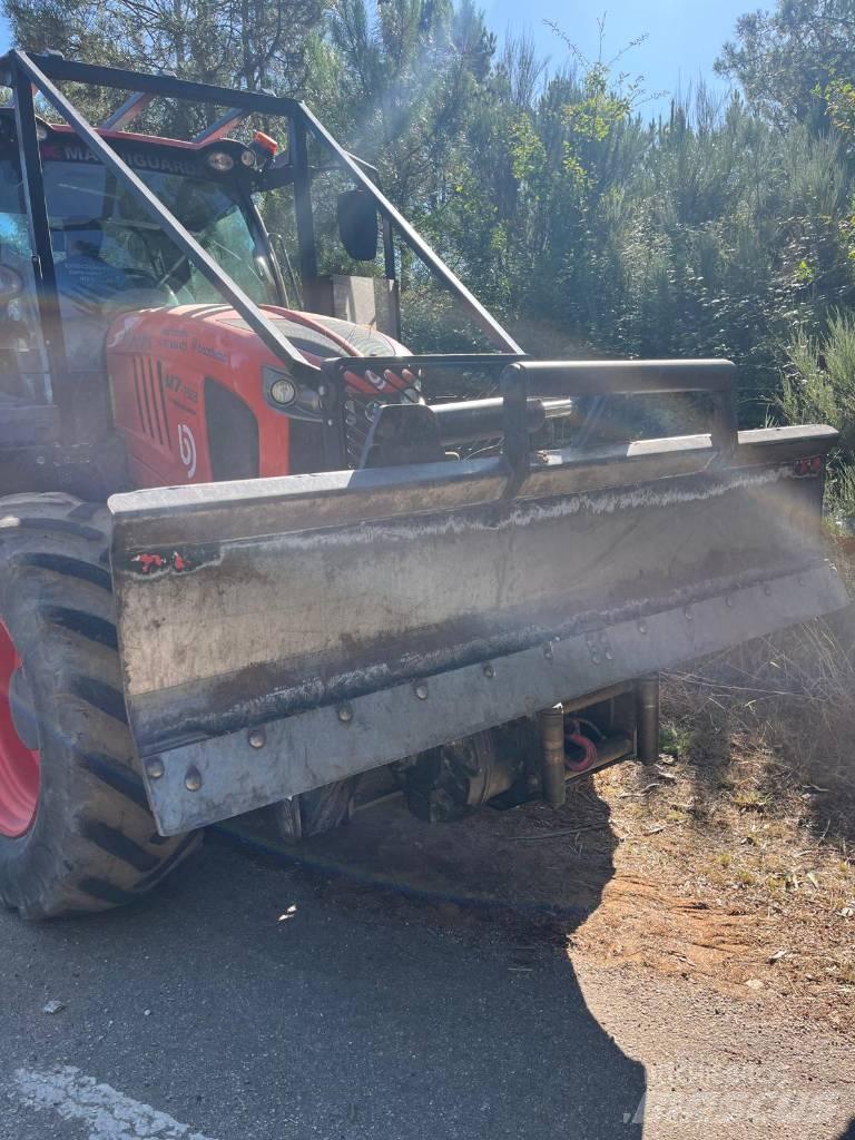 Kubota M 7153 Orman traktörleri
