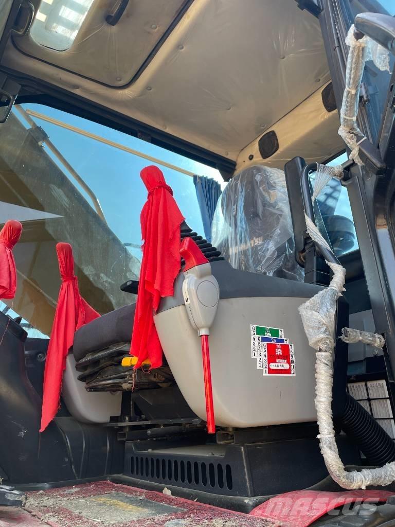 Komatsu PC 210-8 Paletli ekskavatörler