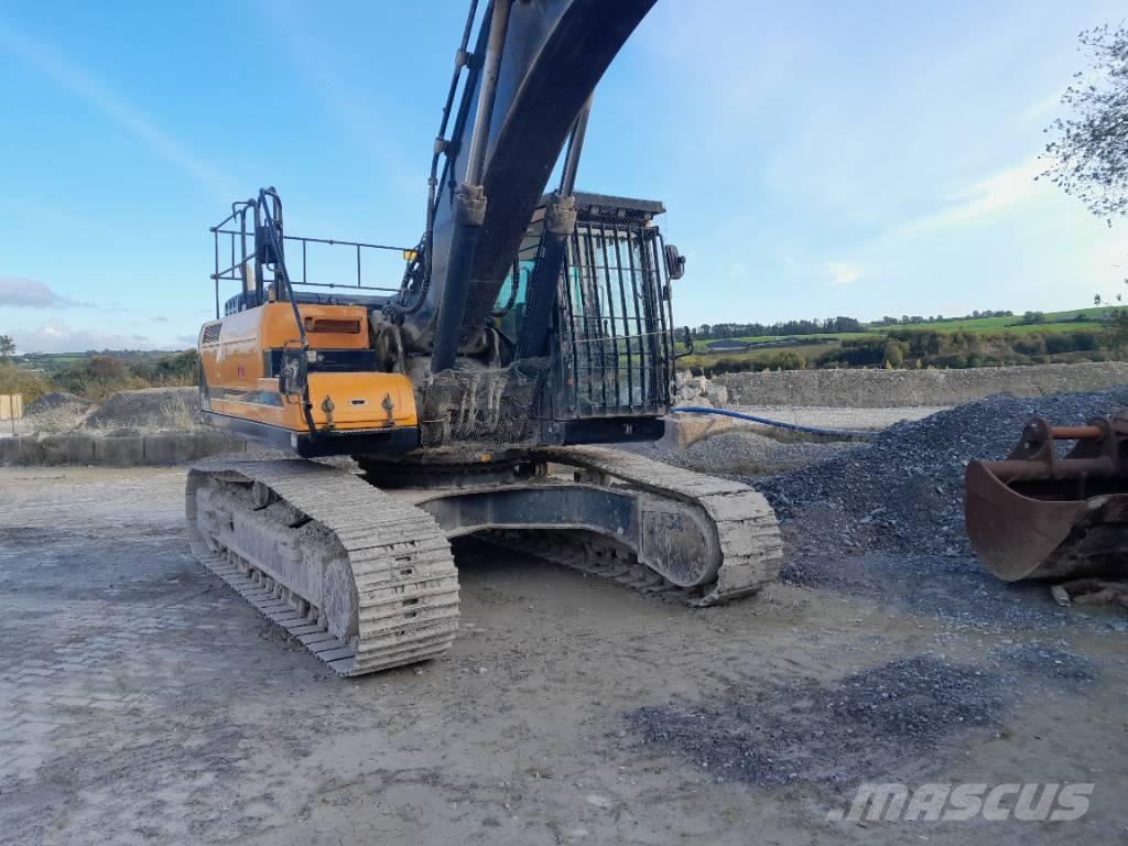 Hyundai 330AL Paletli ekskavatörler