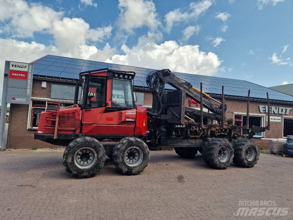 Komatsu 840 TX Tomruk yükleyici traktörler