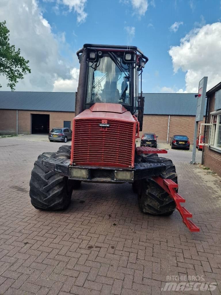 Komatsu 840 TX Tomruk yükleyici traktörler