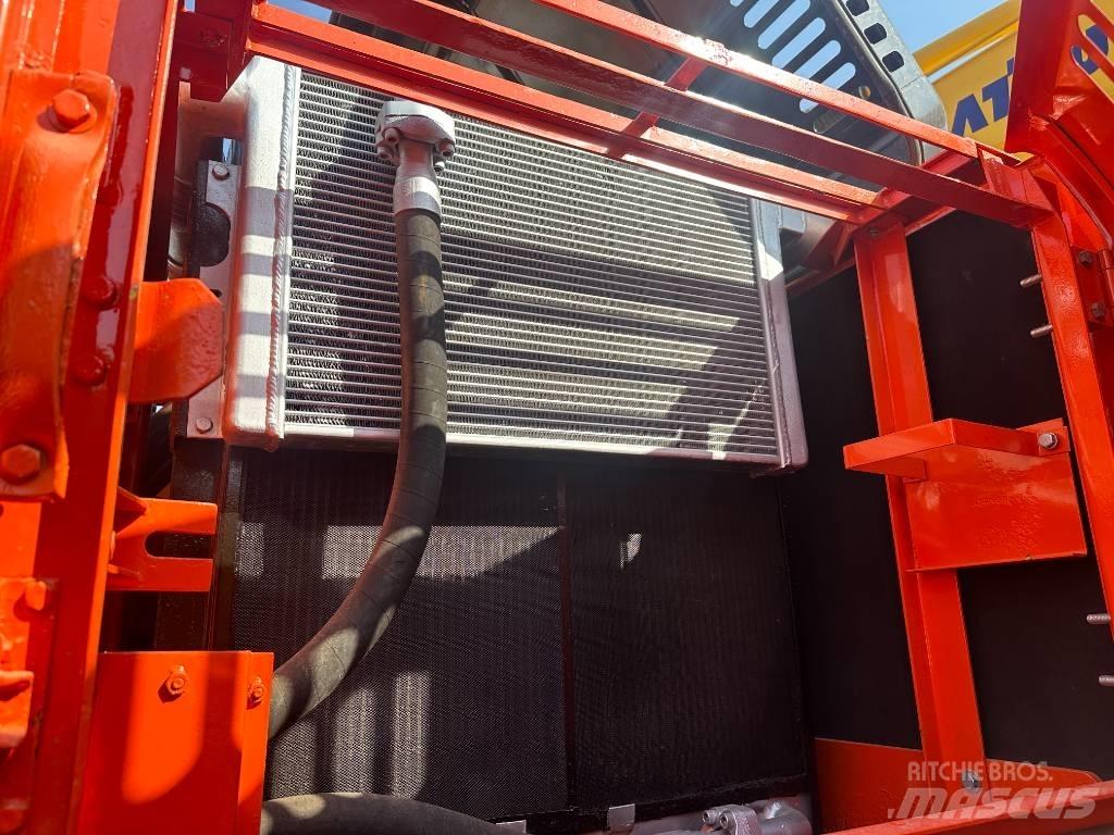 Doosan DX 300 Paletli ekskavatörler