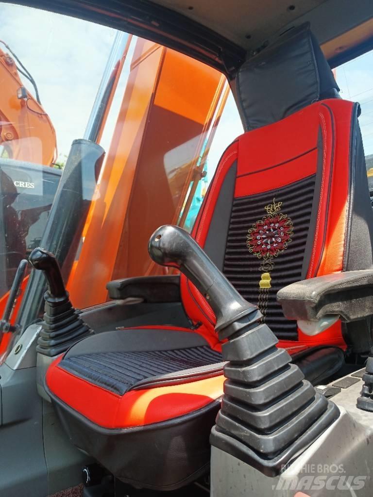 Doosan DX 75 Paletli ekskavatörler
