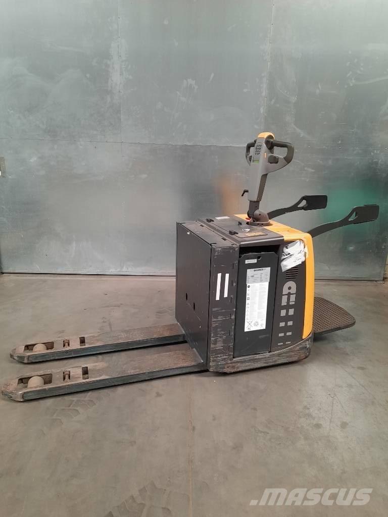UniCarriers PMR200P Düsük seviye platformu