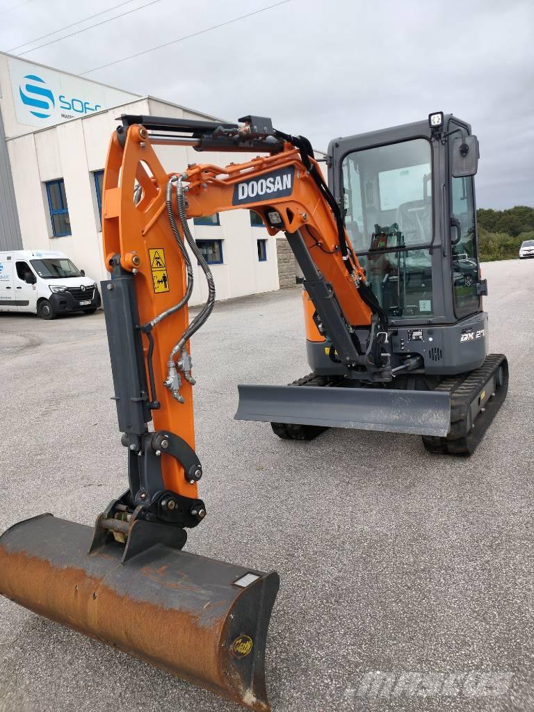 Doosan DX 27 Z Mini ekskavatörler, 7 tona dek